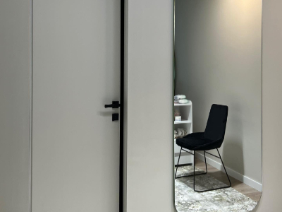 Punim ne apartament Antient Stone Door Punim ne apartament Antient Stone Door